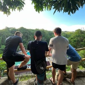 Meet your Posher, Ty